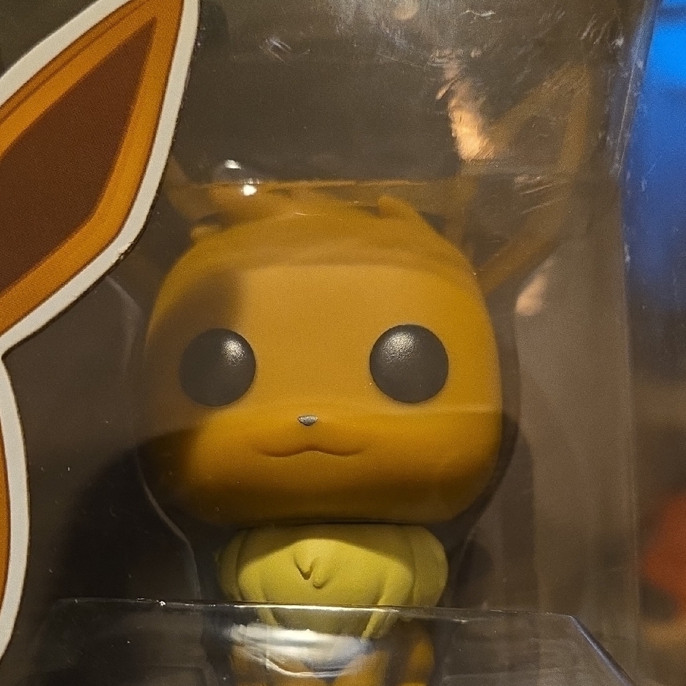 Funko Pop‎ Pokémon Eevee Figure - Brown and Cream - Picture 5 of 5